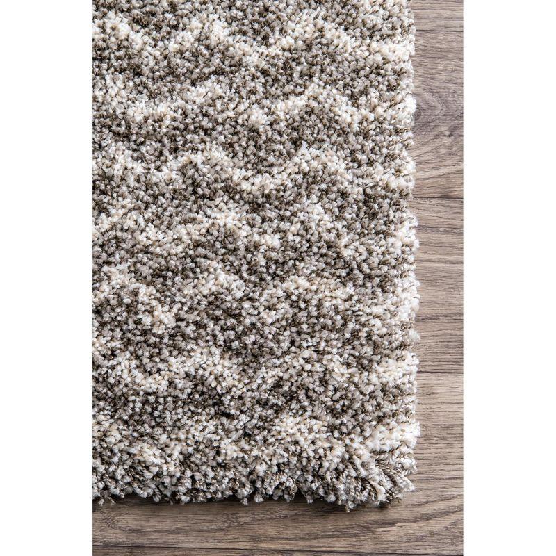 Nuloom Cuellar Striped 7x9 Shag Indoor Area Rug for Living Room Bedroom Dining Room Nursery, Dark Grey/Ivory