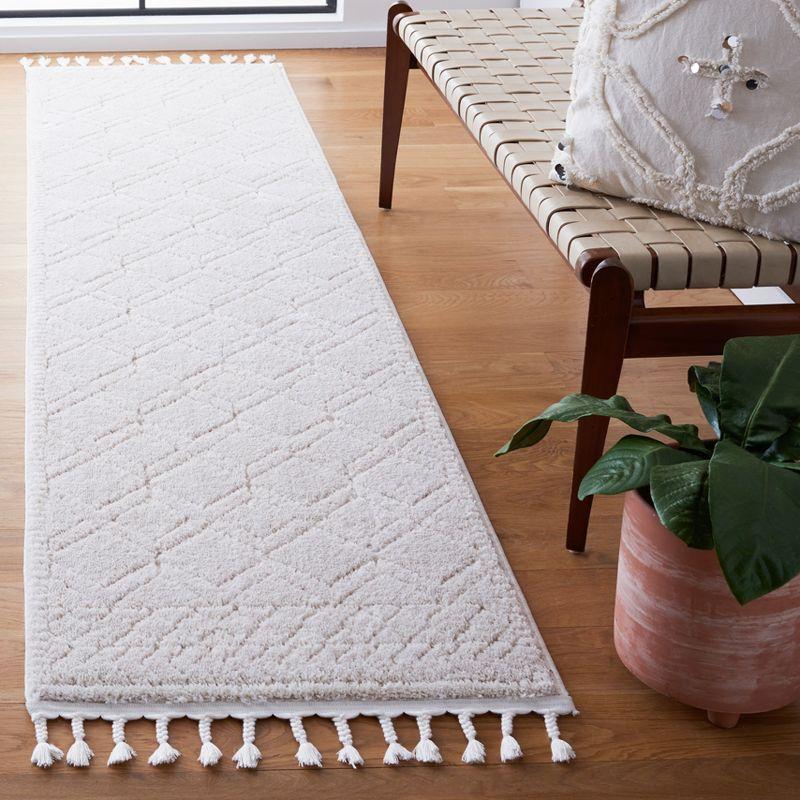 Marrakesh MRK534 Power Loomed Runner Rug - Ivory/Beige - 2'2"x8' - Safavieh.