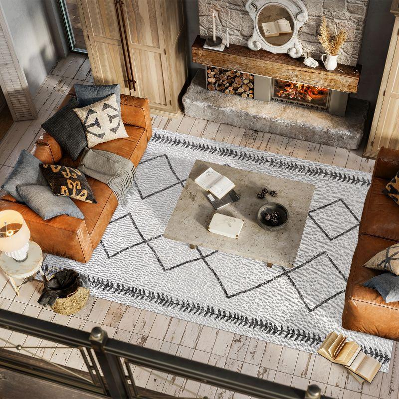 5'x8' Derya  Diamond Trellis Indoor/Outdoor Area Rug, Ivory/Black - JONATHAN Y