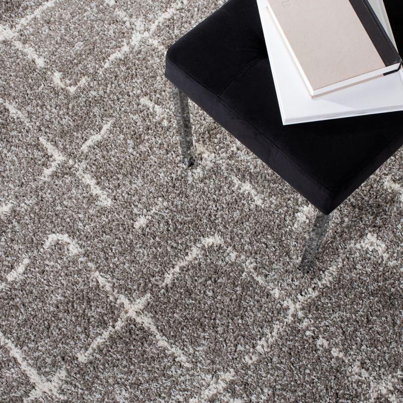 Arizona Shag ASG743 Power Loomed Indoor Area Rug - Brown/Ivory - 6'7"x9'2" - Safavieh