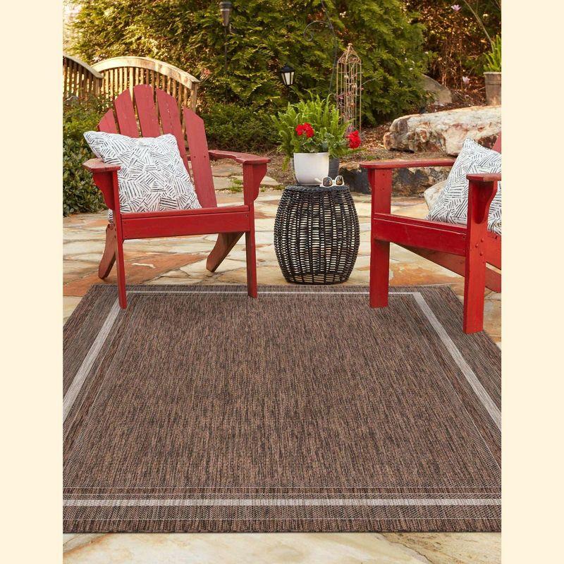 5'3" x 8' Soft Border Brown/Ivory Outdoor Rug