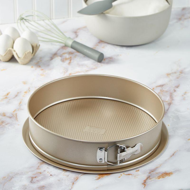 BergHOFF Balance Non-stick Carbon Steel Springform Pan 9"