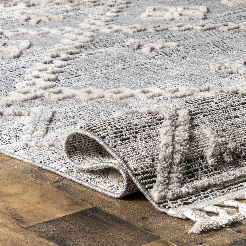 Nuloom Roxy Textured Diamond Tassel Indoor Area Rug, Gray, 3'x5'