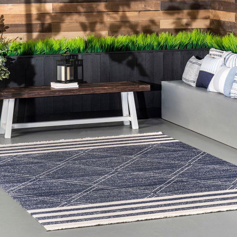 Nuloom Roberge Coastal Indoor/Outdoor Area Rug