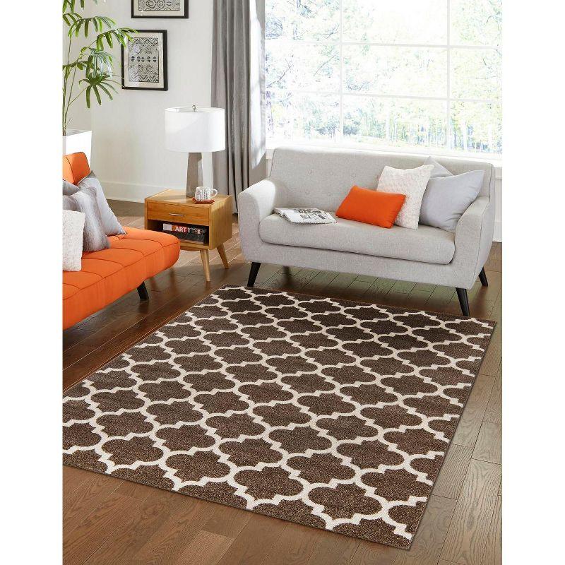 Brown Trellis 4' x 6' Stain-Resistant Synthetic Area Rug