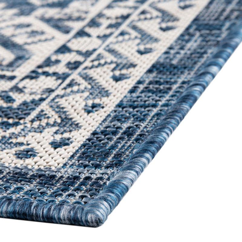 Unique Loom Outdoor Aztec Chalca Border Woven Area Rug