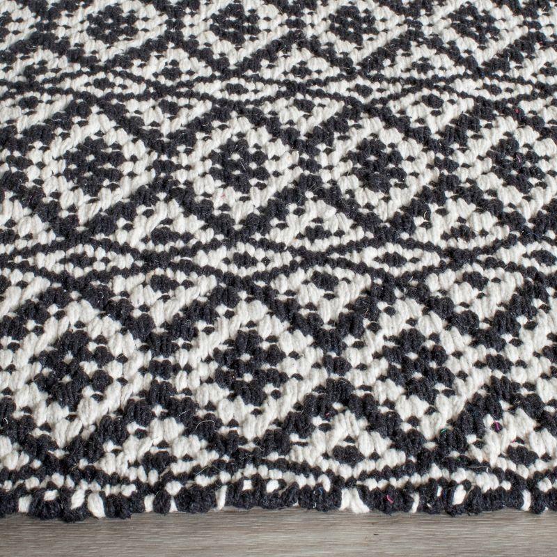 Ivory and Black Hand-Woven Cotton Wool Montauk Area Rug