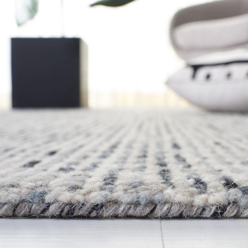 Abstract ABT468 Handmade Indoor Area Rug - Dark Grey/Ivory - 6'x9' - Safavieh