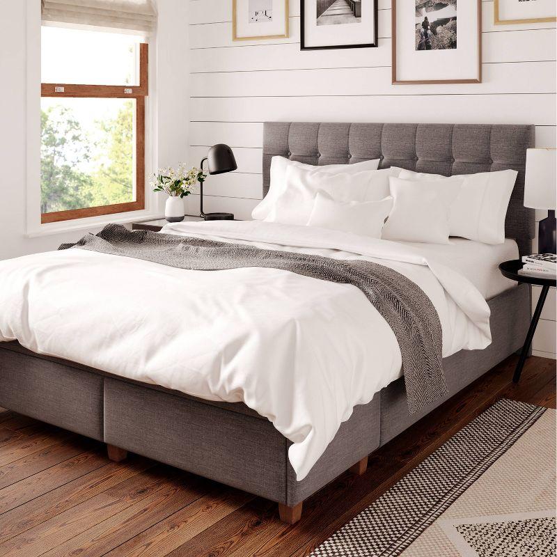 Plush Dark Gray Queen Upholstered Bed with Tufted Headboard and Storage Drawers