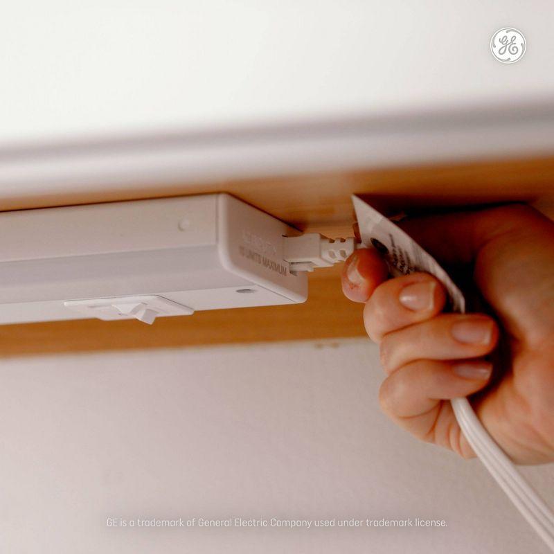 GE Household Lighting Undercab Refresh Direct Wire and Plug-In 24" Linkable Fixture