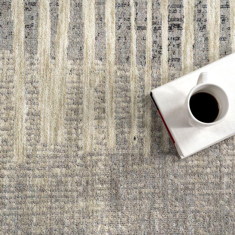 Nuloom Emely Modern Striped Indoor Area Rug