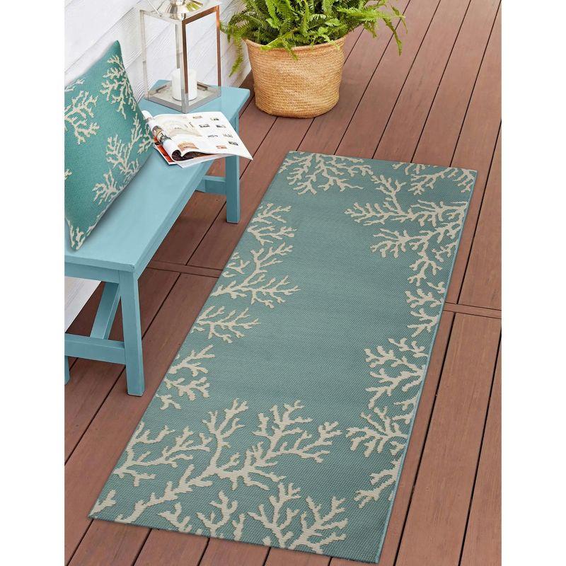 Liora Manne Marina No Decorative Addition Indoor/Outdoor Throw Pillow