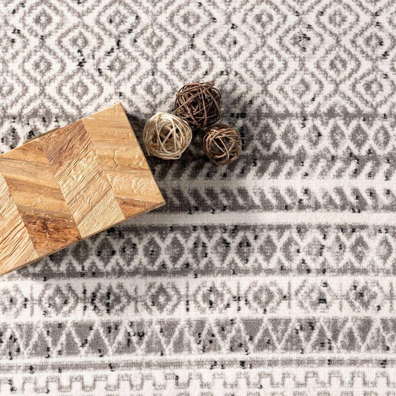 Nuloom Catherina Trellis 8x10 Indoor Area Rug for Living Room Bedroom Dining Room Kitchen, Grey/Ivory