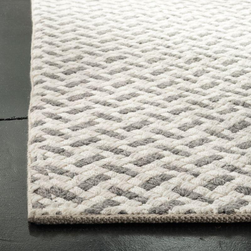 Hand-Tufted Elegance Gray Wool & Viscose 8' x 10' Area Rug