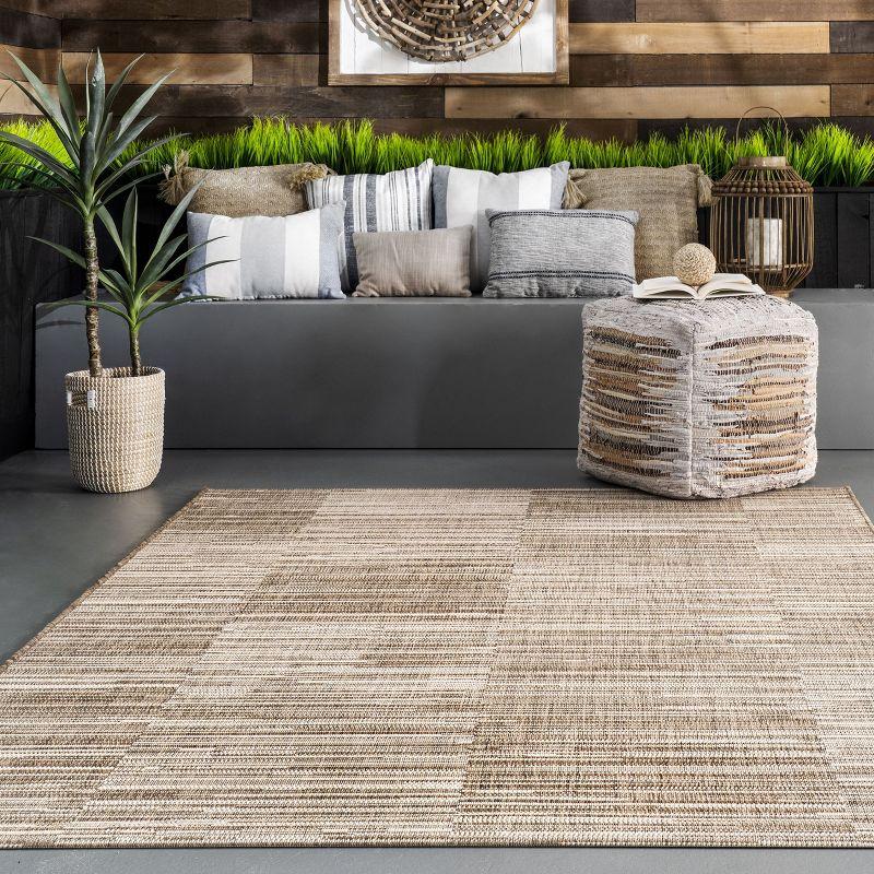 Nuloom Shirlene Stripes Indoor and Outdoor Patio Area Rug 5x7, Beige