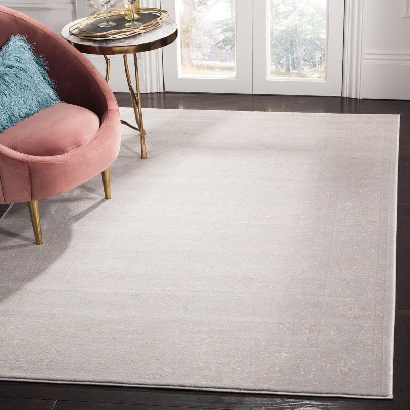 Light Grey and Cream 4' x 6' Tufted Rectangular Rug