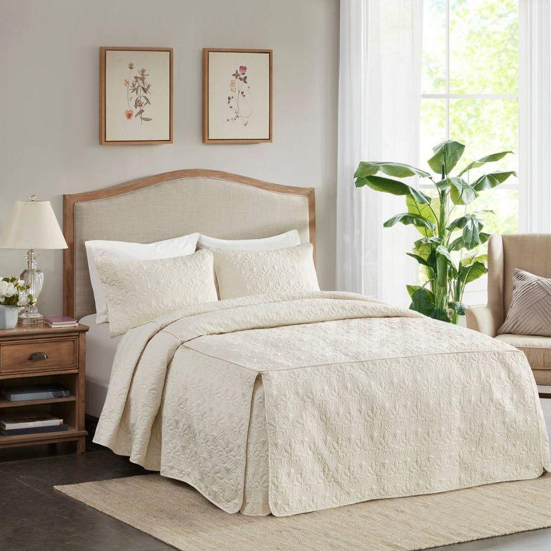 Madison Park Quebec 3 Piece Split Corner Pleated Quilted Bedspread
