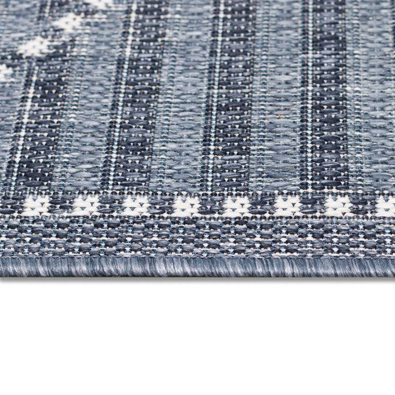 Liora Manne Malibu Checker Diamond Indoor/Outdoor Rug Navy 6'6" x 9'4"
