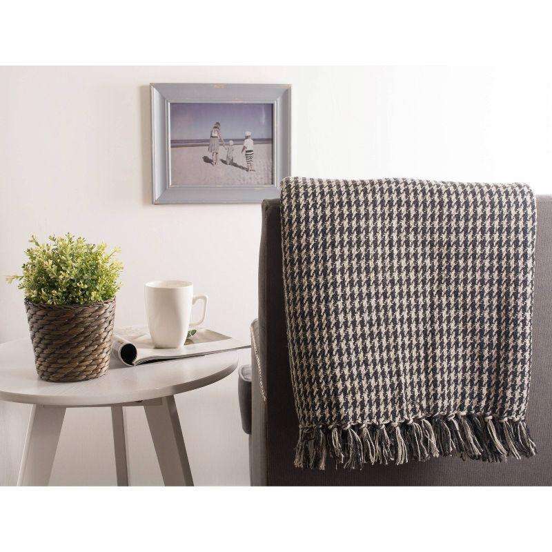 Chic Houndstooth Cotton-Sherpa 50x60" Throw Blanket - Black