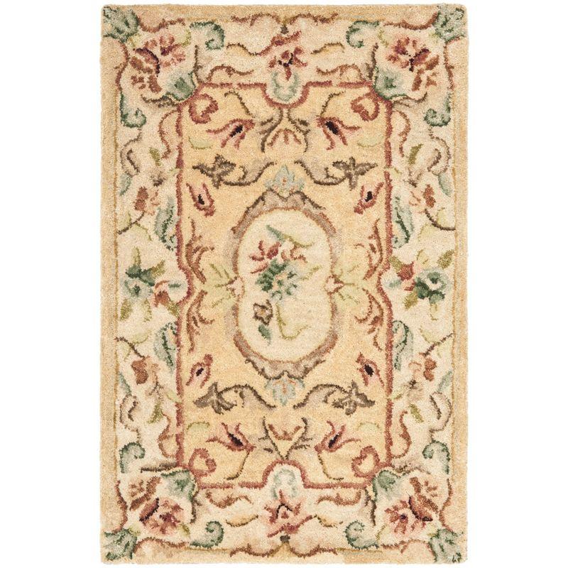 Safavieh Bergama Hand Tufted Wool Oriental Rug