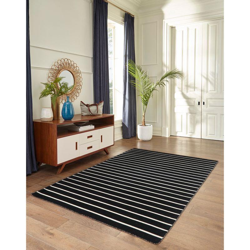 Sleek Serenity Black Stripe 5' x 7' Reversible Synthetic Rug