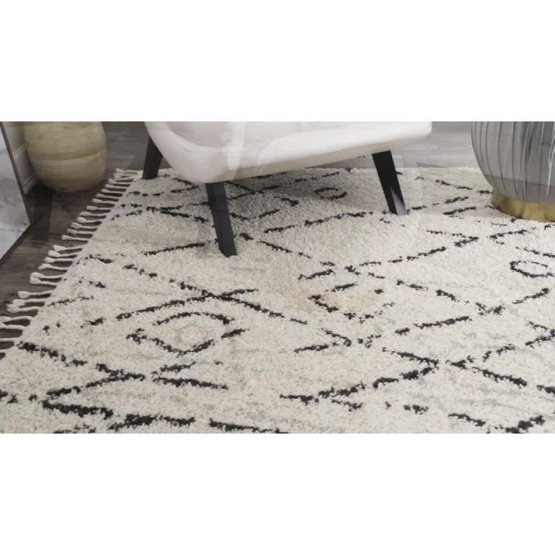 Nuloom Nieves Moroccan 5 Square Indoor Area Rug for Living Room Bedroom Dining Room, Off White/Dark Grey