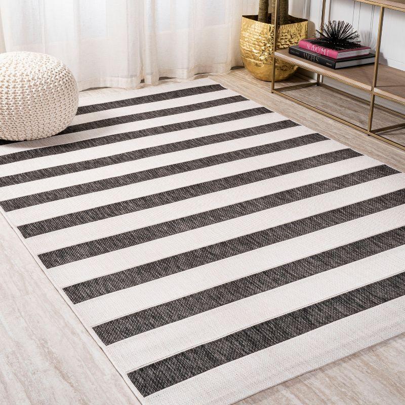8'x10' Aveiro Wide Stripe Indoor/Outdoor Area Rug, Black/Cream - JONATHAN Y