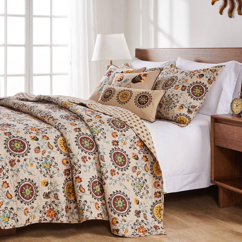 Andorra Medallion Cotton Reversible Quilt Set