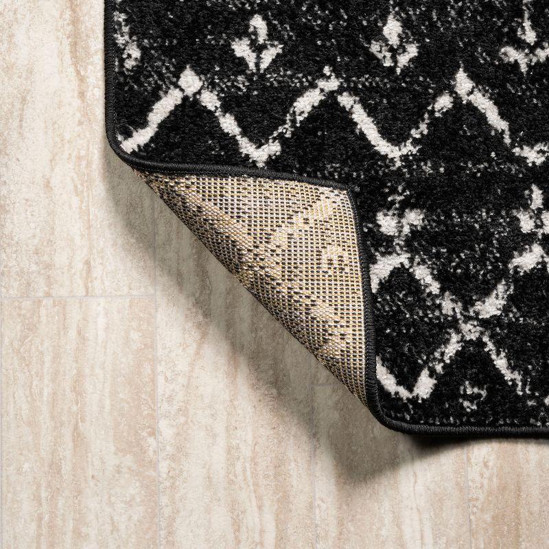 JONATHAN Y Moroccan HYPE Boho Vintage Diamond Black/Ivory 8 ft. x 10 ft. Area Rug