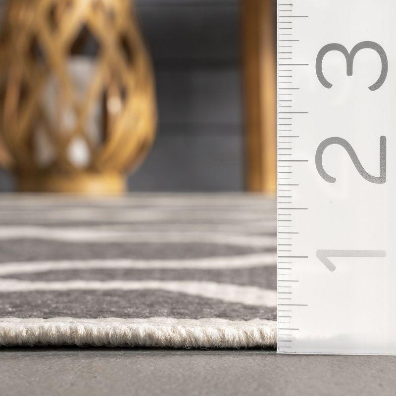 Nuloom Gina Trellis Oval 5x8 Indoor/Outdoor Area Rug for Living Room Patio Deck Front Porch Kitchen, Grey/Beige