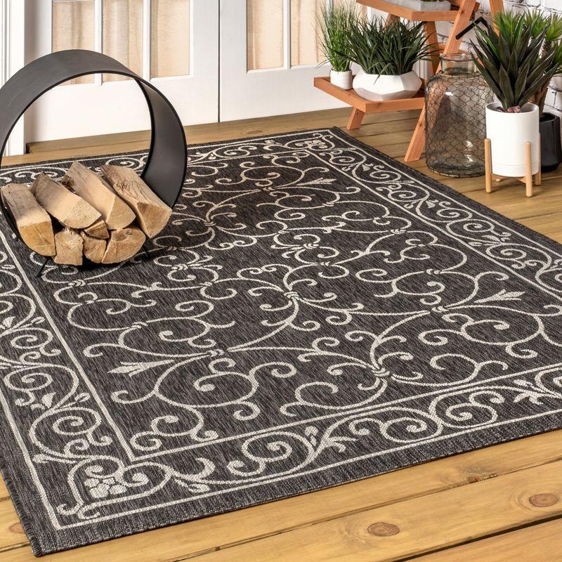 4'x6' Charleston Vintage Filigree Textured Weave Indoor/Outdoor Area Rug, Black/Gray - JONATHAN Y