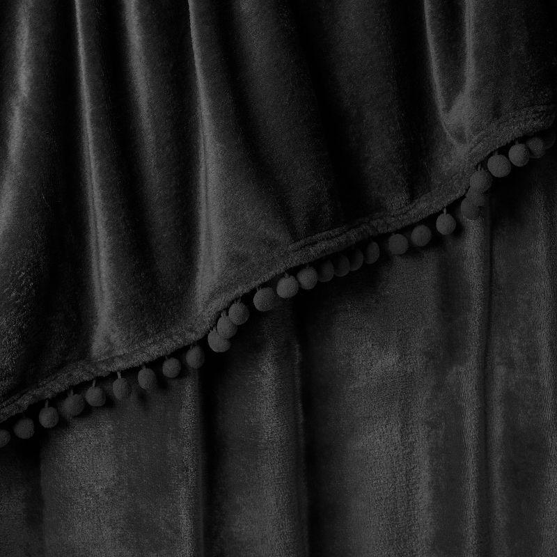 Pavilia Hand Woven Throw Blanket