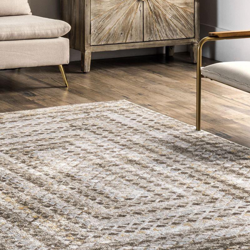 nuLOOM Carley Machine Washable Geometric Area Rug