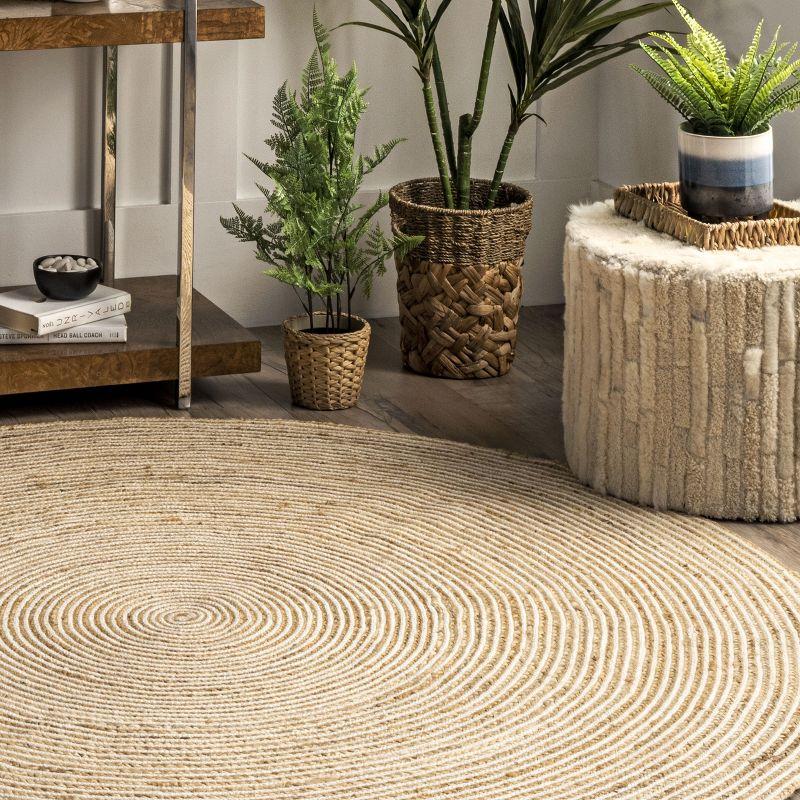 Handmade Braided Cotton-Blend 6' Round Area Rug in Natural