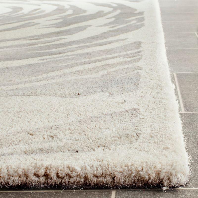 Bella BEL128 Hand Tufted Accent Rug - Ivory/Grey - 2'x3' - Safavieh.