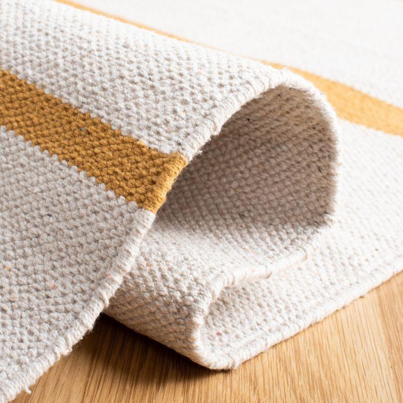 Montauk MTK311 Hand Woven Indoor Area Rug - Ivory/Gold - 5'x8' - Safavieh