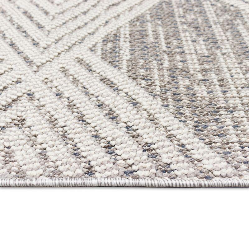 Gray Diamond Flat Woven Synthetic Indoor/Outdoor Rug