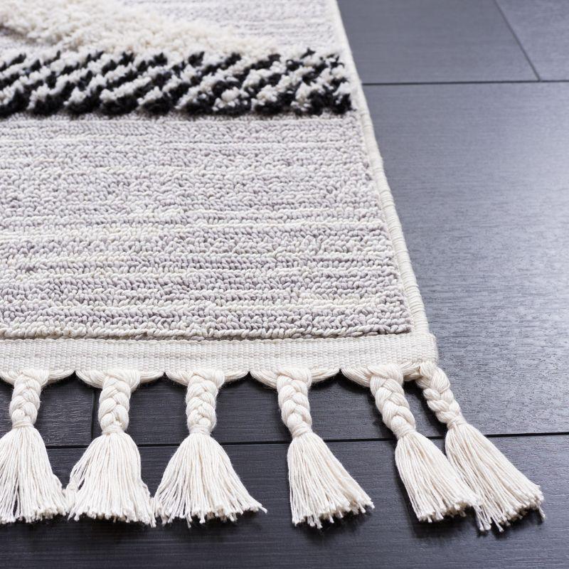 Marrakesh MRK564 Power Loomed Area Rug - Grey/Ivory - 5'3"x7'6" - Safavieh.