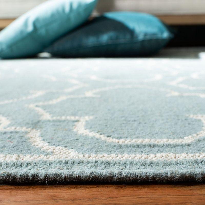 Handmade Blue/Ivory Wool Flat Woven Reversible Rug, 4' x 6'