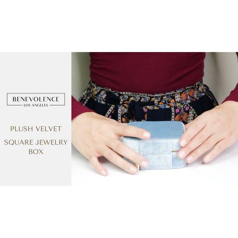 Benevolence LA Plush Velvet Square Travel Jewelry Box with Mirror- Mistletoe Green