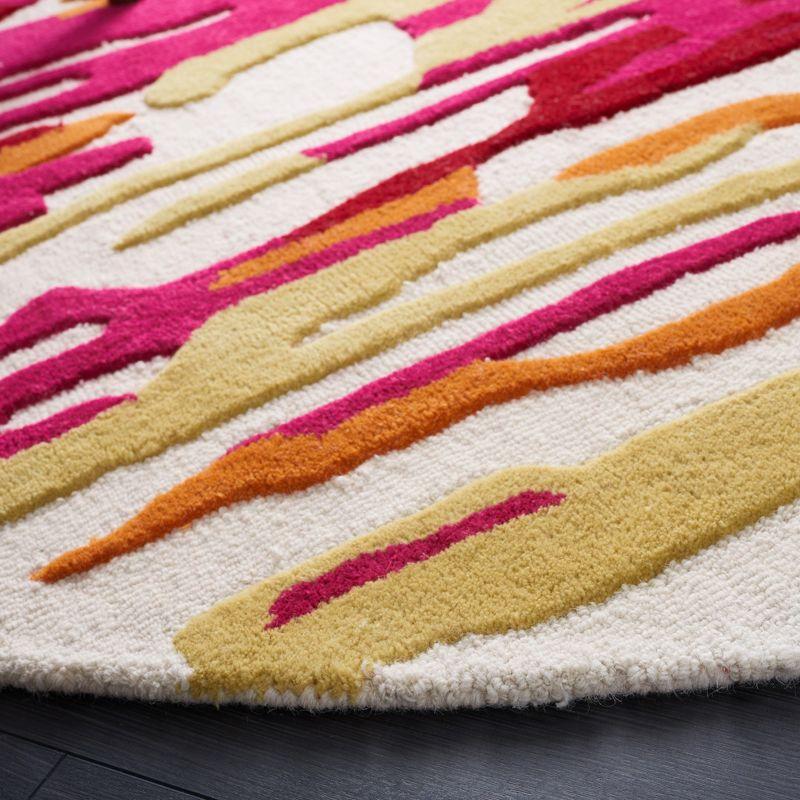 Rodeo Drive RD858 Hand Tufted Area Rug  - Safavieh