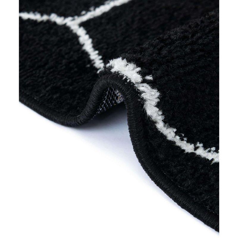Unique Loom 5' 0 x 5' 0 Trellis Frieze Black Area Rug