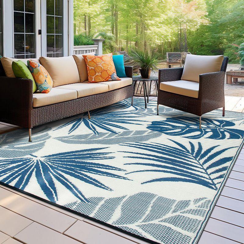 World Rug Gallery Tropical Floral Leaf Reversible Recycled Plastic Outdoor Rugs