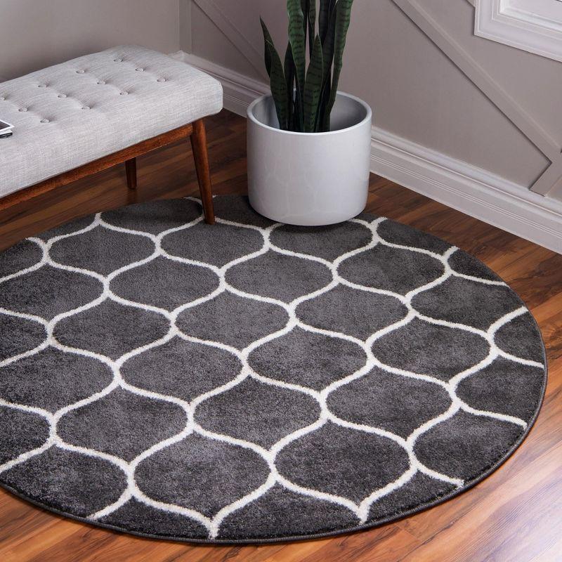 Unique Loom Trellis Frieze Rounded Area Rug