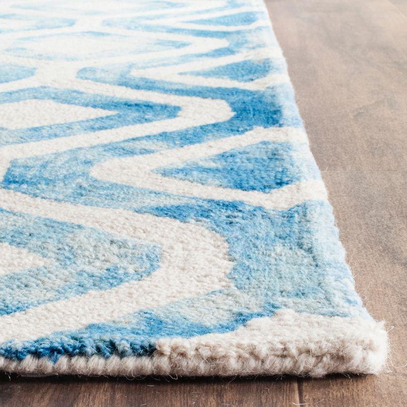 Dip Dye DDY679 Hand Tufted Indoor Area Rug - Ivory/Blue - 7'x7' - Safavieh