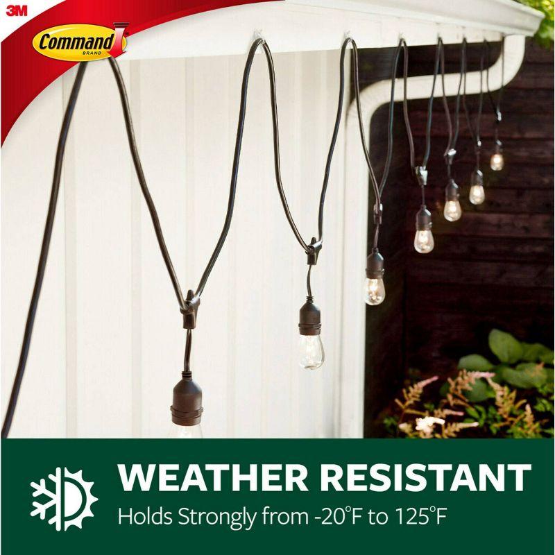 Command Outdoor Light Clips Value Pack, Damage Free Hanging of Christmas Decorations, 32 Hooks