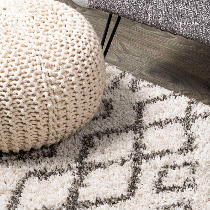 Ivory and Deep Gray Moroccan Diamond Shag Rug - Easy Care 3'x5'