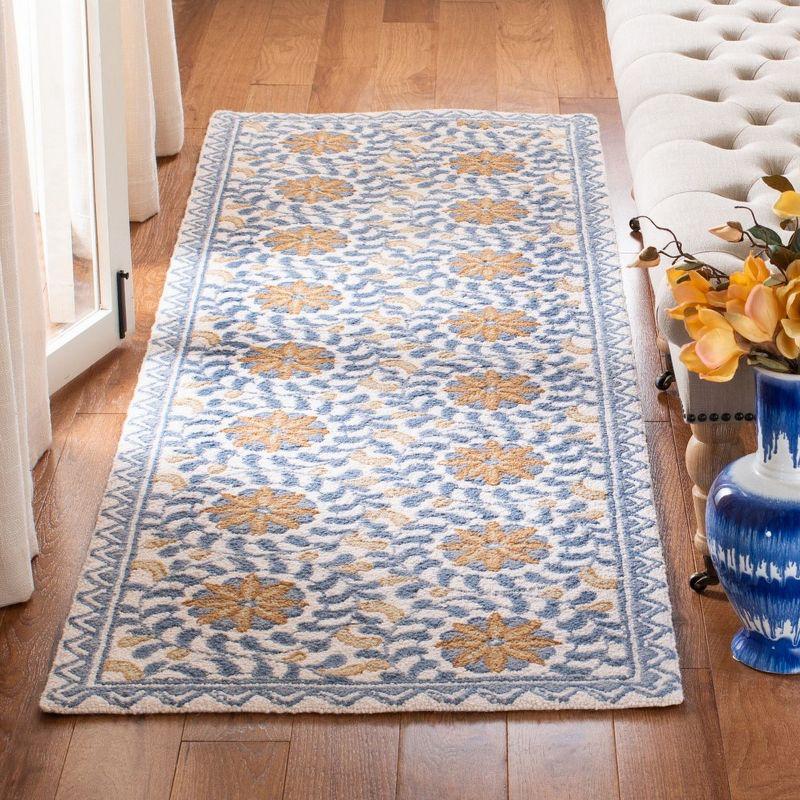 Chelsea Hand Hooked Wool Floral Rug