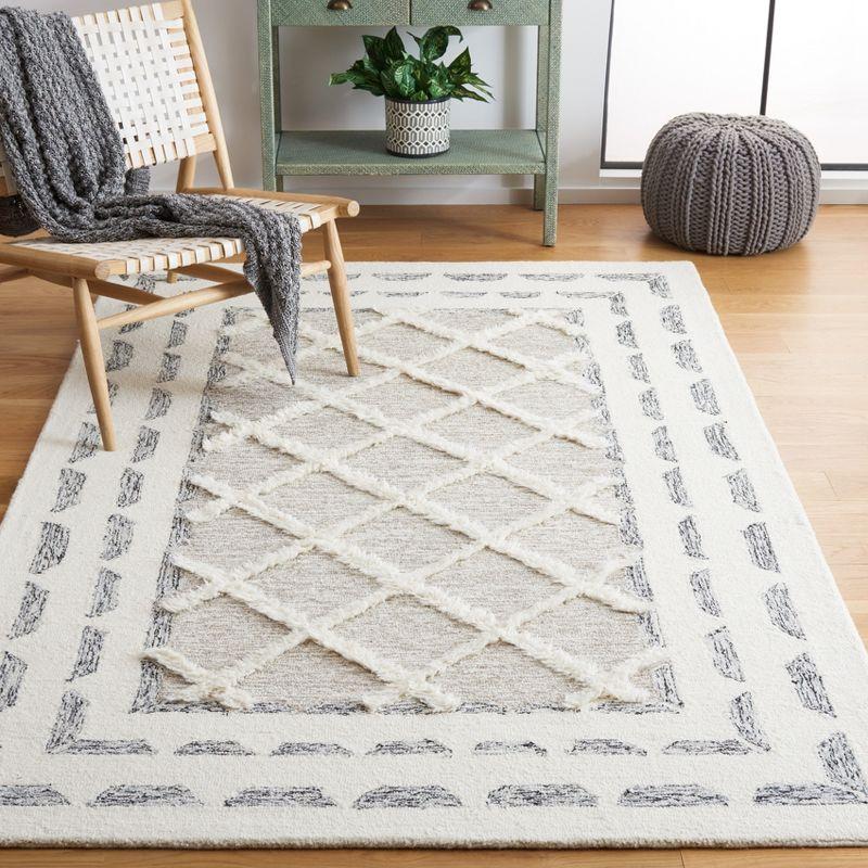 Casablanca CSB982 Hand Tufted Area Rug  - Safavieh