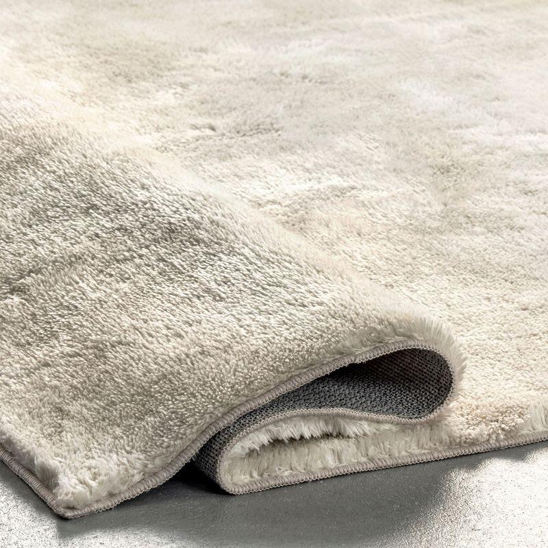 Nuloom Loni Cozy Plush Solid Pet Friendly Premium Machine Washable Shag Area Rug, Square 6' x 6', Cream